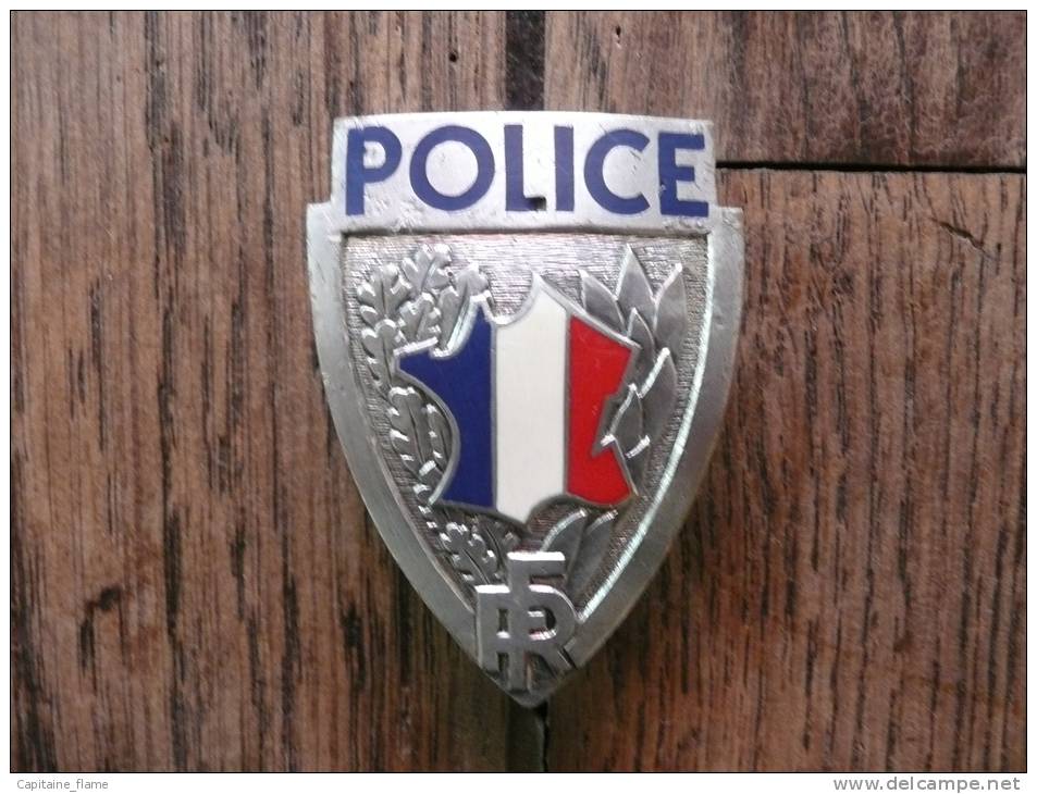 INSIGNE POLICE NATIONALE (petit modéle) - Insigne Metal